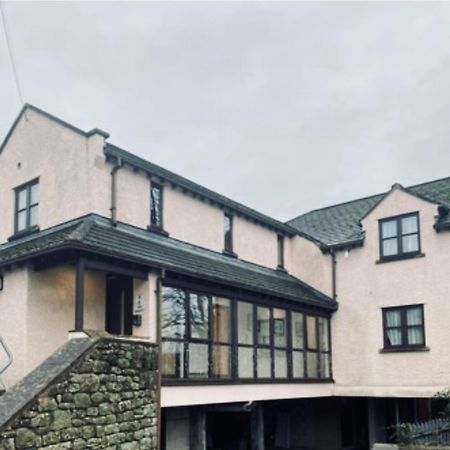 The County Lodge Carnforth Bagian luar foto