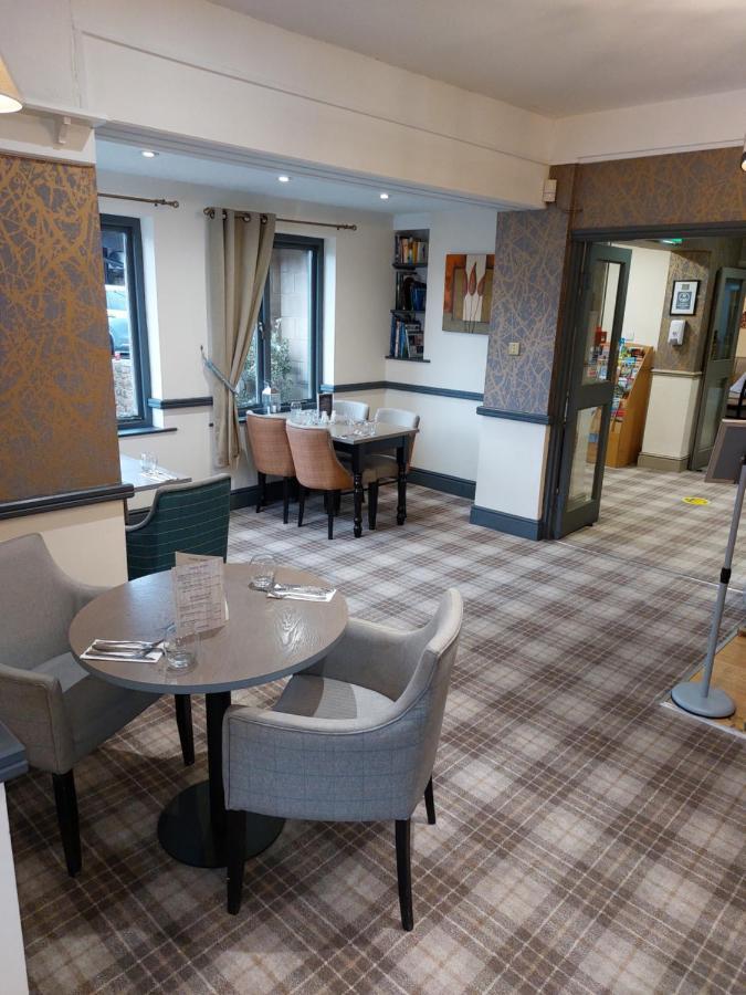 The County Lodge Carnforth Bagian luar foto