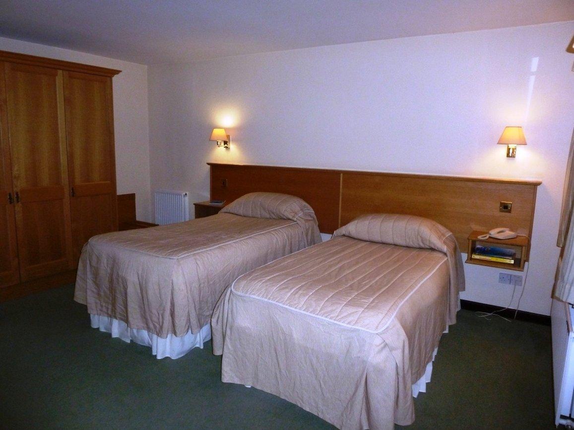 The County Lodge Carnforth Ruang foto
